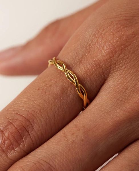 Nelle Ring