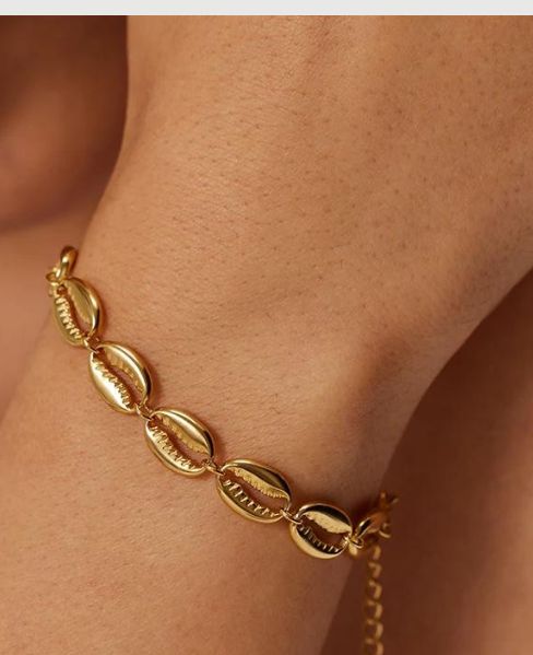 Shell Bracelet