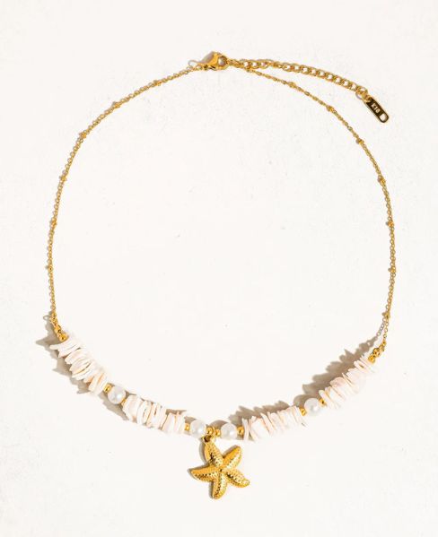 Maé Necklace