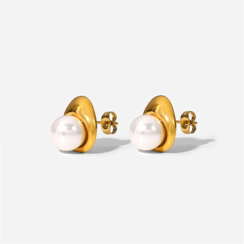 Lise Pearl Earrings