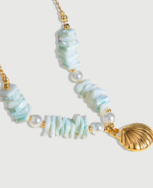 Maé Necklace